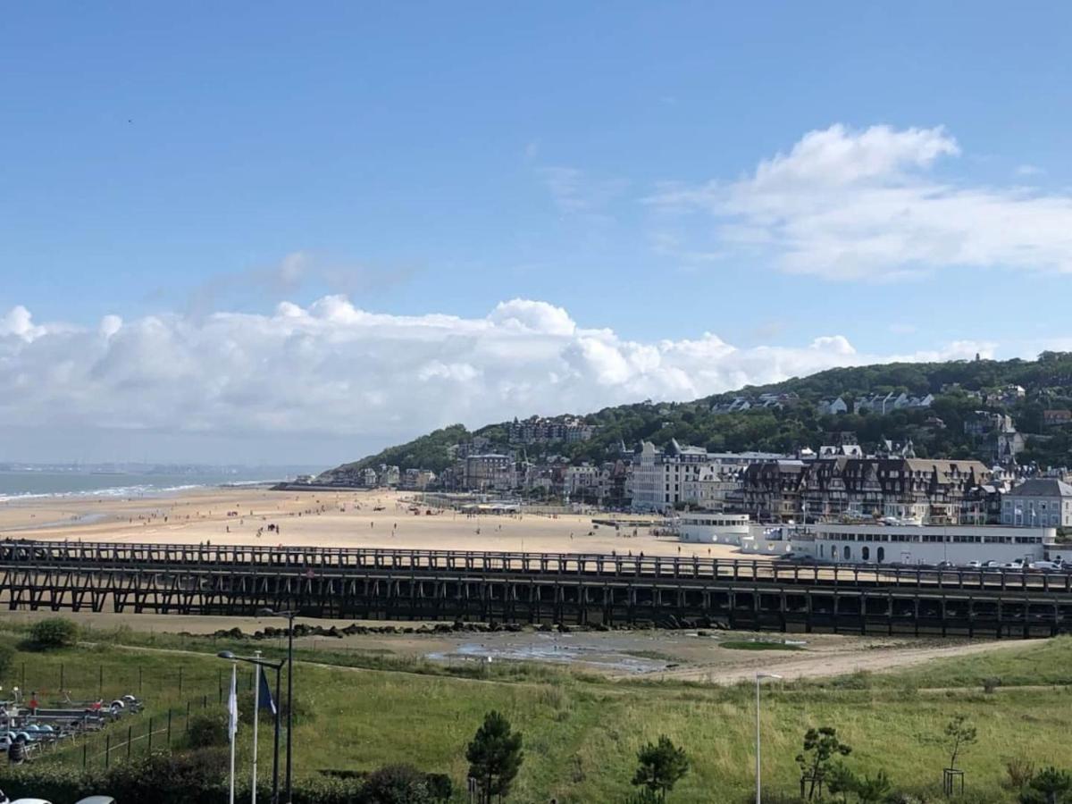 Studio Magnifique Vue Mer, Port-Deauville, Proche Plage, Centre-Ville Et Casino Eksteriør bilde